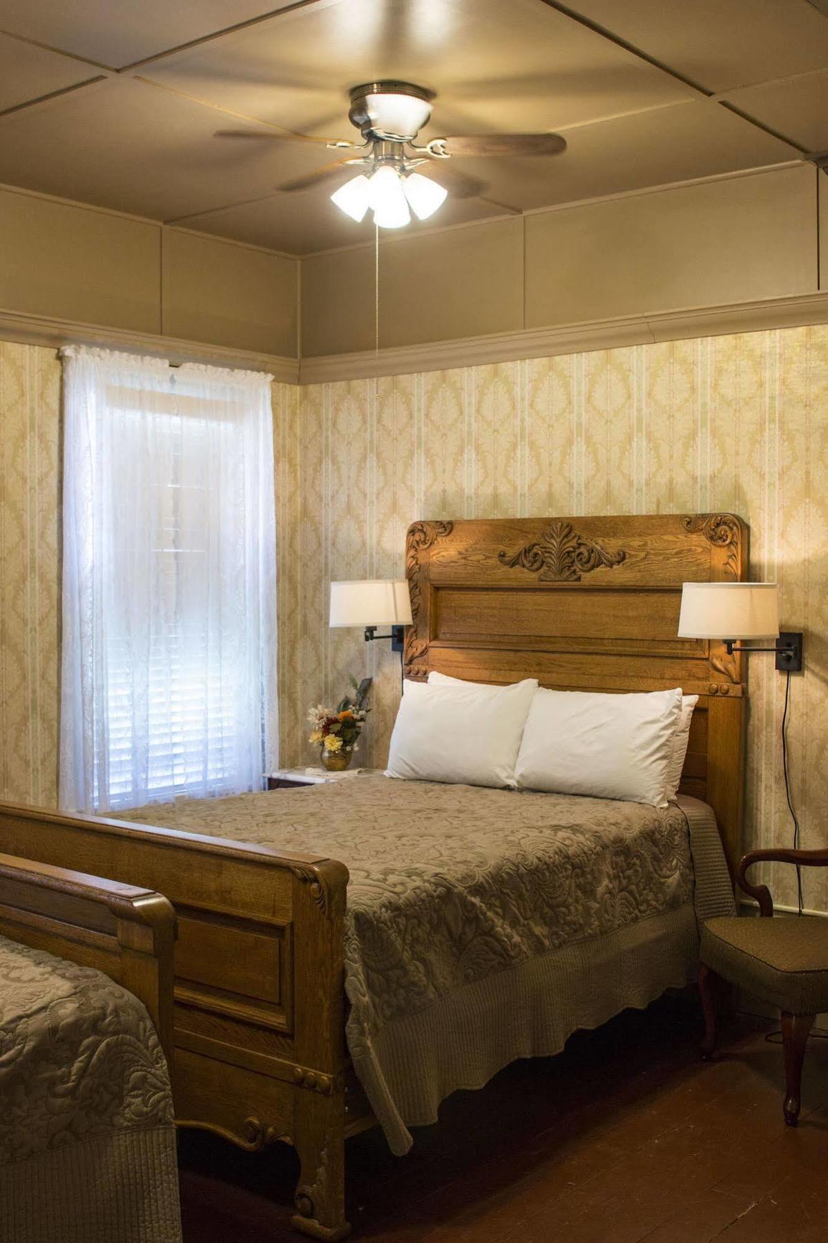 Fairweather Inn Virginia City Extérieur photo